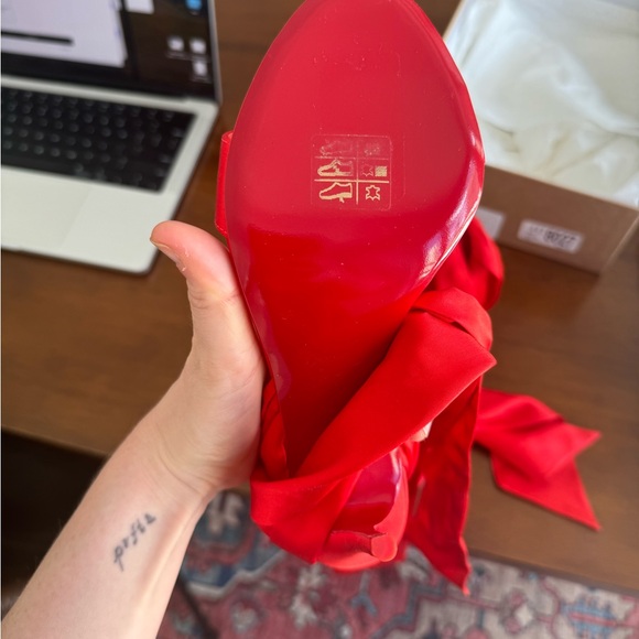 NEVER WORN Christian Louboutin Strappy Sandal - Size 36.5 EU/ 6.5 US - Picture 7 of 11